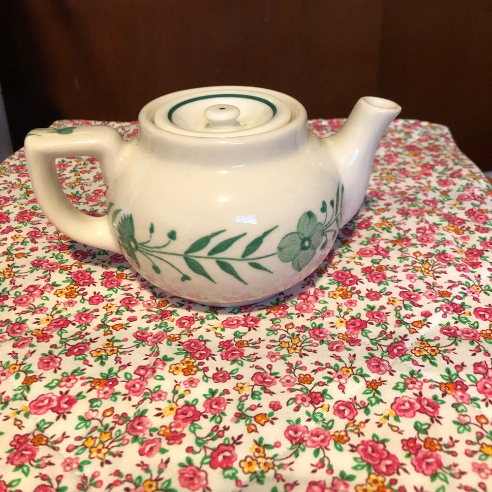 Mini teapot